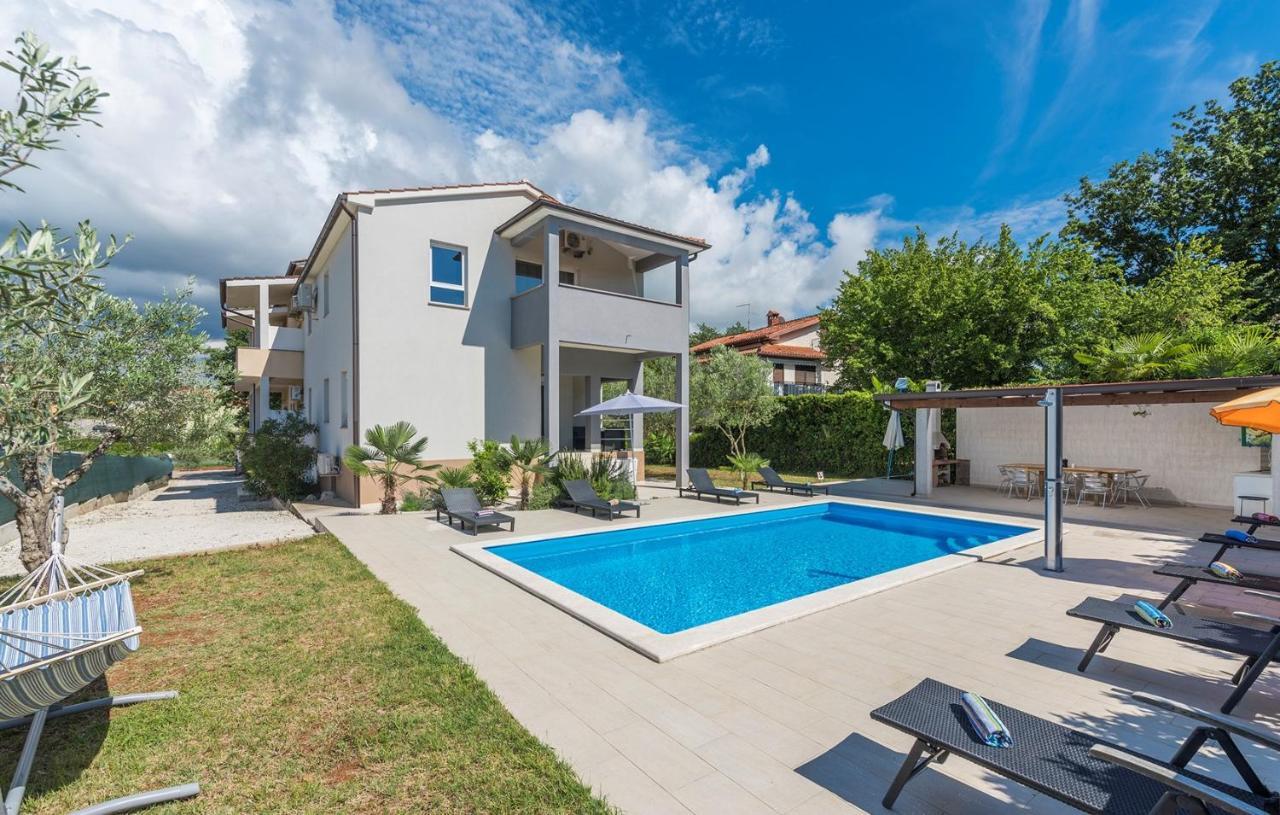 Apart Residence Leko بوريتش المظهر الخارجي الصورة